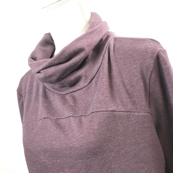 Apana Women's fleece lined turtleneck top - Picture 4 of 7